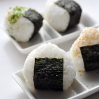 El sushi vale fortuna: preparate esta versión de bolitas de atún, deliciosa y lista en pocos minutos