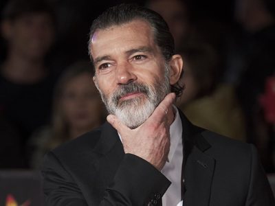 "Cuando el día se apaga, ella se enciende": la emotiva publicación de Antonio Banderas