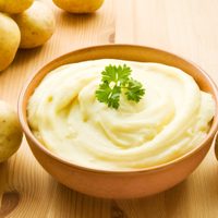 Ni leche ni manteca: el secreto para que el puré de papa te quede con una consistencia cremosa y gourmet