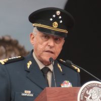 Investigadores de México y el extranjero piden cancelación definitiva de honoris causa a Cienfuegos