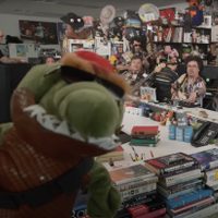 31 Minutos estrena Tiny Desk Concert con sátira crítica a las políticas de Trump (Video)