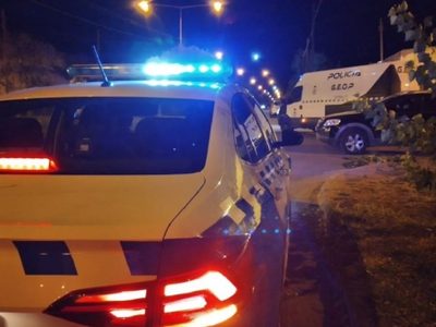 Ingresaron por la fuerza en una vivienda de Cutral Co y amenazaron a la familia para robarles