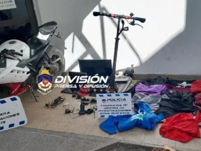 Encontraron en el centro de Neuquén a dos hombres que rompían puertas y robaban en casas