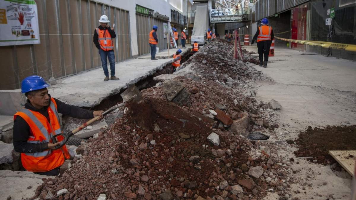 Trabajos de renovación en el AICM