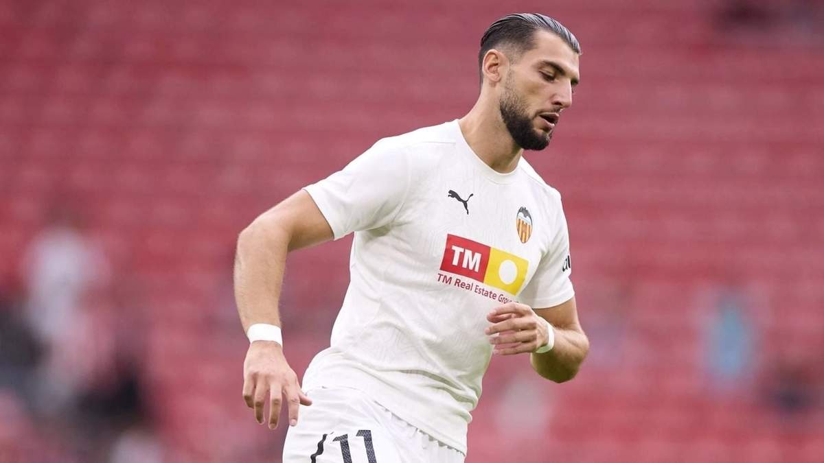Rafa Mir, futbolista de Valencia, es detenido por presunta agresión sexual