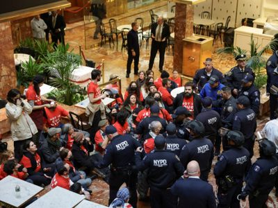 Policía de Nueva York detiene a 24 personas en una manifestación contra el ICE en la Torre Trump