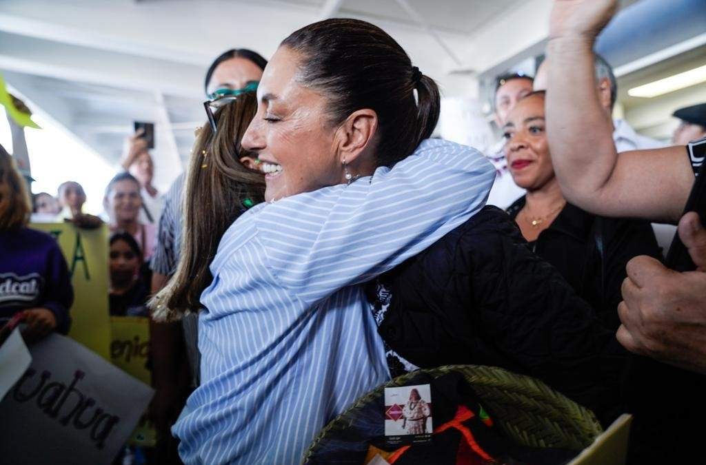 Claudia Sheinbaum, aspirante presidencial de Morena, a su llegada a Chihuahua, el 18 de agosto de 2023