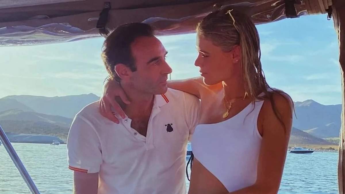 Ana Soria y Enrique Ponce. Fuente: (Twitter)