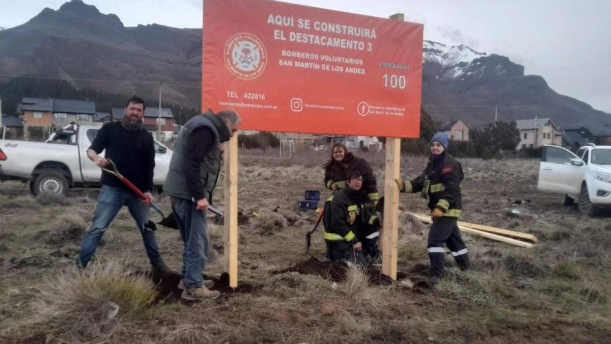 Bomberos Voluntarios de San Martín de los Andes. Fuente: (Facebook)