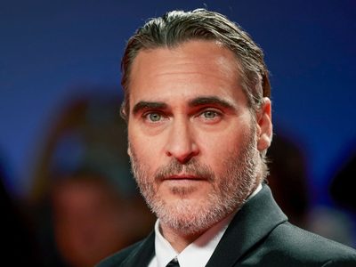 Joaquin Phoenix como, literalmente, nunca lo habías visto. ¡Imagen inédita!