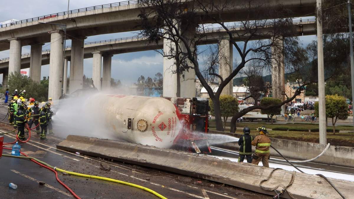 Siete días después de la explosión de una pipa en Iztapalapa, la lista completa de víctimas mortales asciende a 20. Estas son sus historias