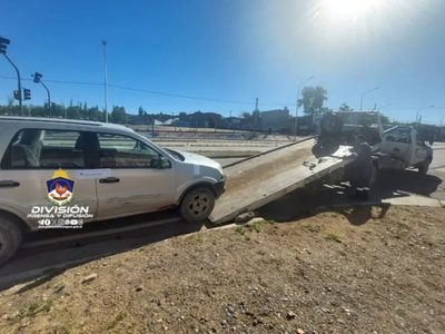 Agentes de la policía demoraron a un hombre y le secuestraron la camioneta por conducir alcoholizado