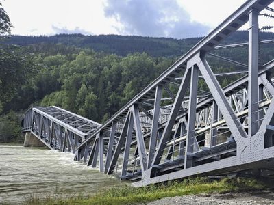 Se derrumba puente ferroviario tras días de lluvias torrenciales en Noruega