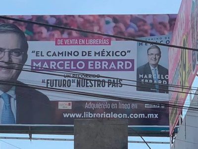 Las bardas y los espectaculares de Marcelo