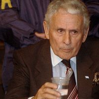 Enérgico repudio por favorecer con "arresto domiciliario" al represor Etchecolatz