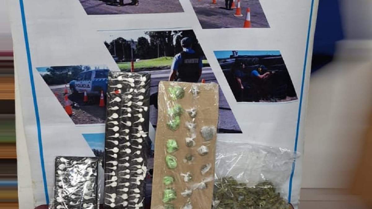 Provechoso secuestro de la Policía en el barrio Villa Ceferino. Fuente: (Policía de Neuquén)