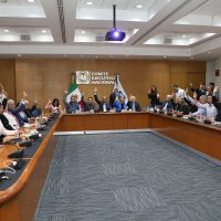 Kenia López y Cabeza de Vaca encabezan la lista de candidatos a diputados por el PAN