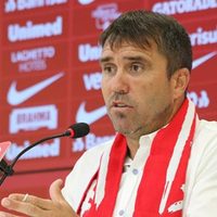 Gremio venció al Inter en el clásico y Coudet se mostró muy enojado por una situación en particular