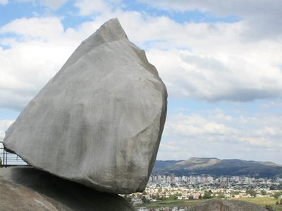 Piedra Movediza de Tandil: a 18 años de la réplica, la historia del símbolo turístico