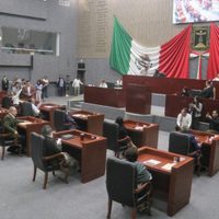 Con blindaje de policías, militares y GN, Congreso de Morelos aprueba la reforma judicial