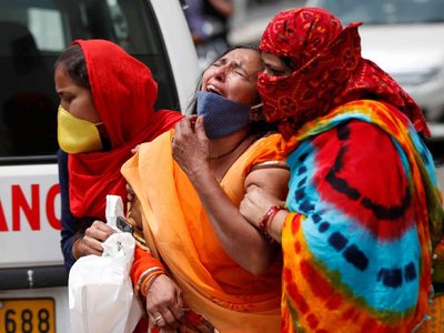 India, bajo la sombra del coronavirus: hospitales piden ayuda ante la crisis sanitaria