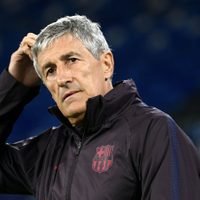 Quique Setién habló de su continuidad y cruzó a Luis Suárez