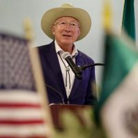 Ken Salazar: la detención beneficia a México y Estados Unidos; “seguirá colaboración”