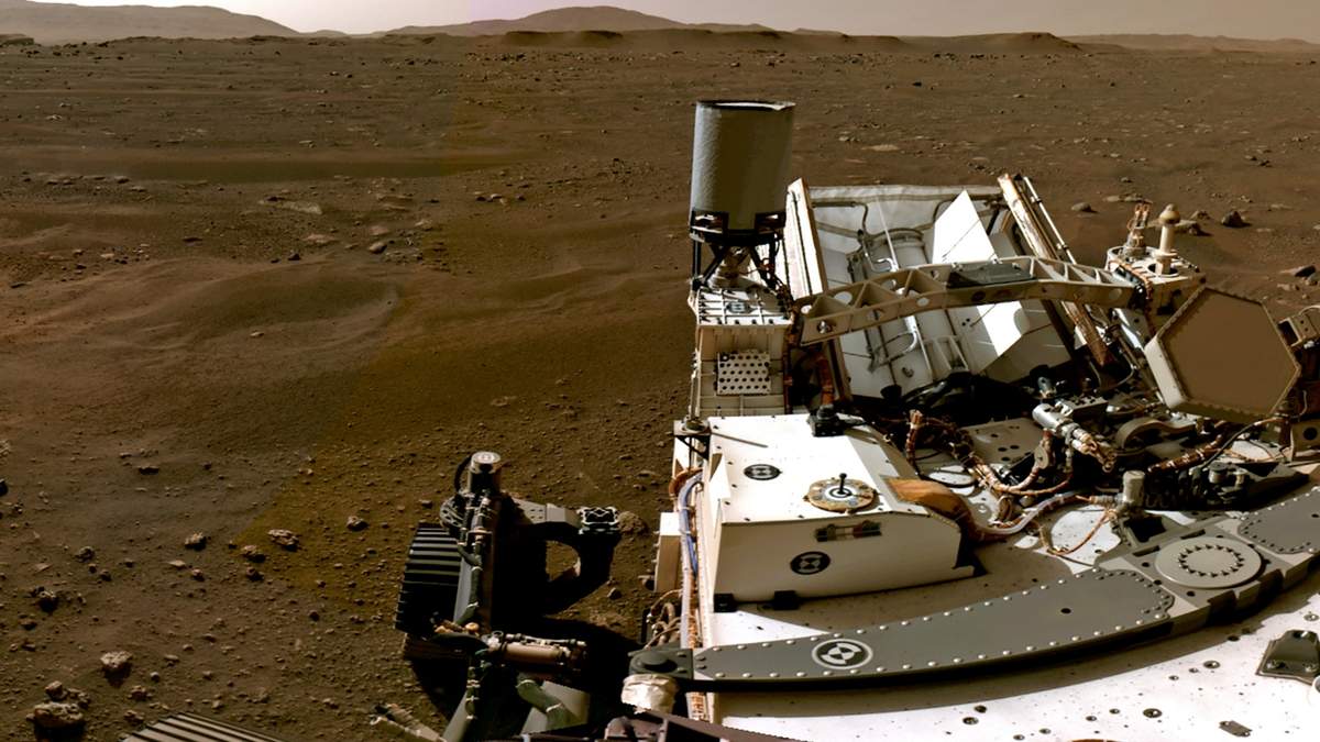 Fotografía de la superficie de Marte tomada por el robot de la NASA. Fuente: (Twitter)