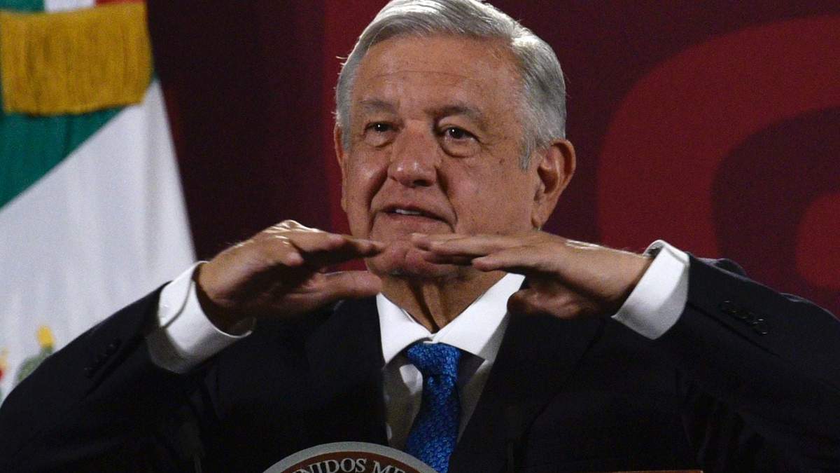 AMLO anunció aumento de salarios en cuatro rubros de la administración pública