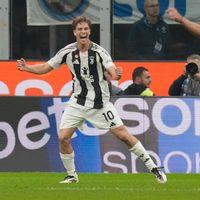 La Juve salva el empate 4-4 ante el Inter de Milán en el Derby de Italia con doblete de Yildiz