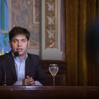 Kicillof recibe a opositores para "comprometerlos" en la pelea contra el coronavirus