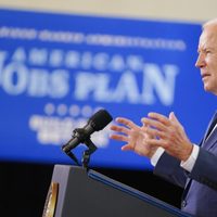 Biden anuncia un par de medidas para controlar la "epidemia de armas" en EU