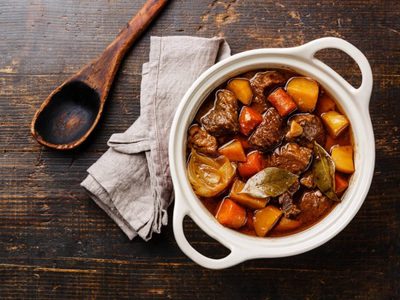 Está ideal para un guiso carrero: hacete esta receta otoñal de sabor bien argento y comé como un rey