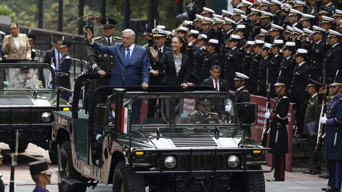 Sheinbaum y AMLO acuden a la conmemoración del 117 aniversario de los Niños Héroes