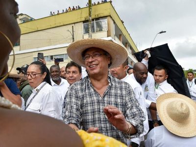 Gustavo Petro alcanza los 100 días de mandato con el apoyo de casi la mitad de los colombianos
