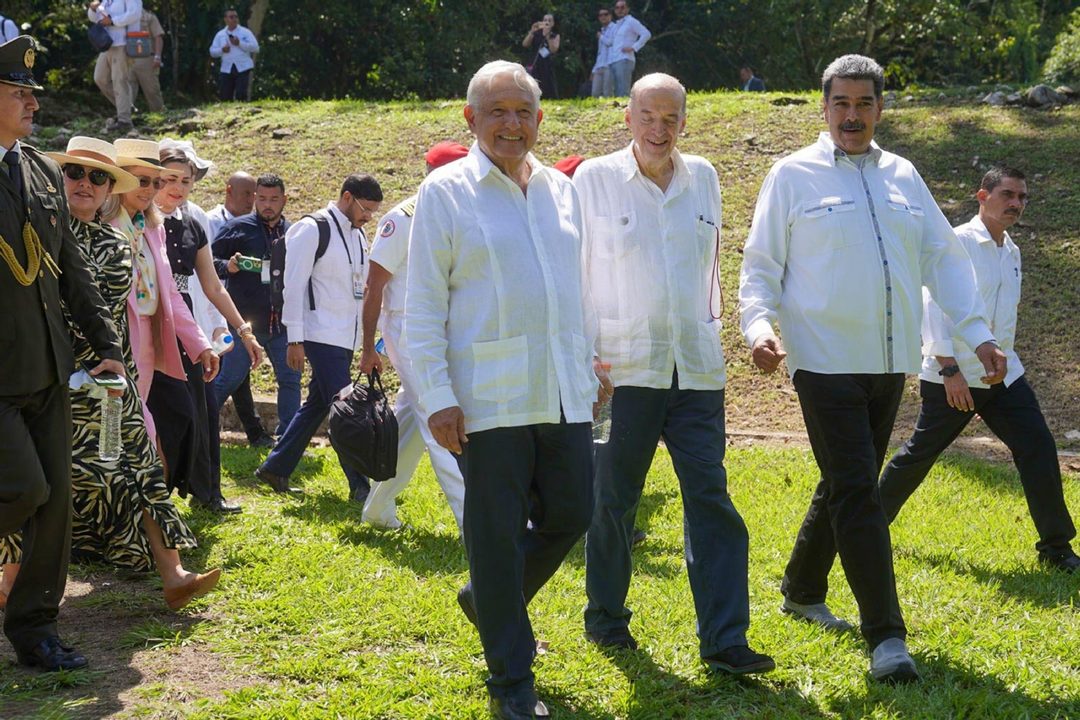 952693_AMLO Mandatarios Latinoamericanos-3_impreso
