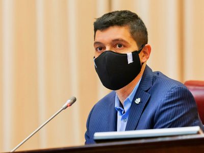 Marcos Koopmann encabeza una nueva sesión en la Legislatura de Neuquén