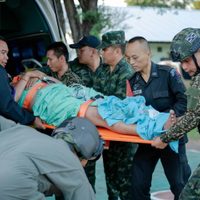 Tailandia lanza ataques aéreos en la frontera con Camboya mientras se reavivan las tensiones