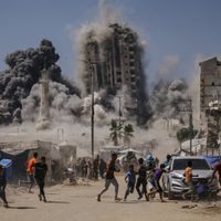 Israel anuncia un ataque contra el "número dos" de Hezbolá en el sur de Beirut