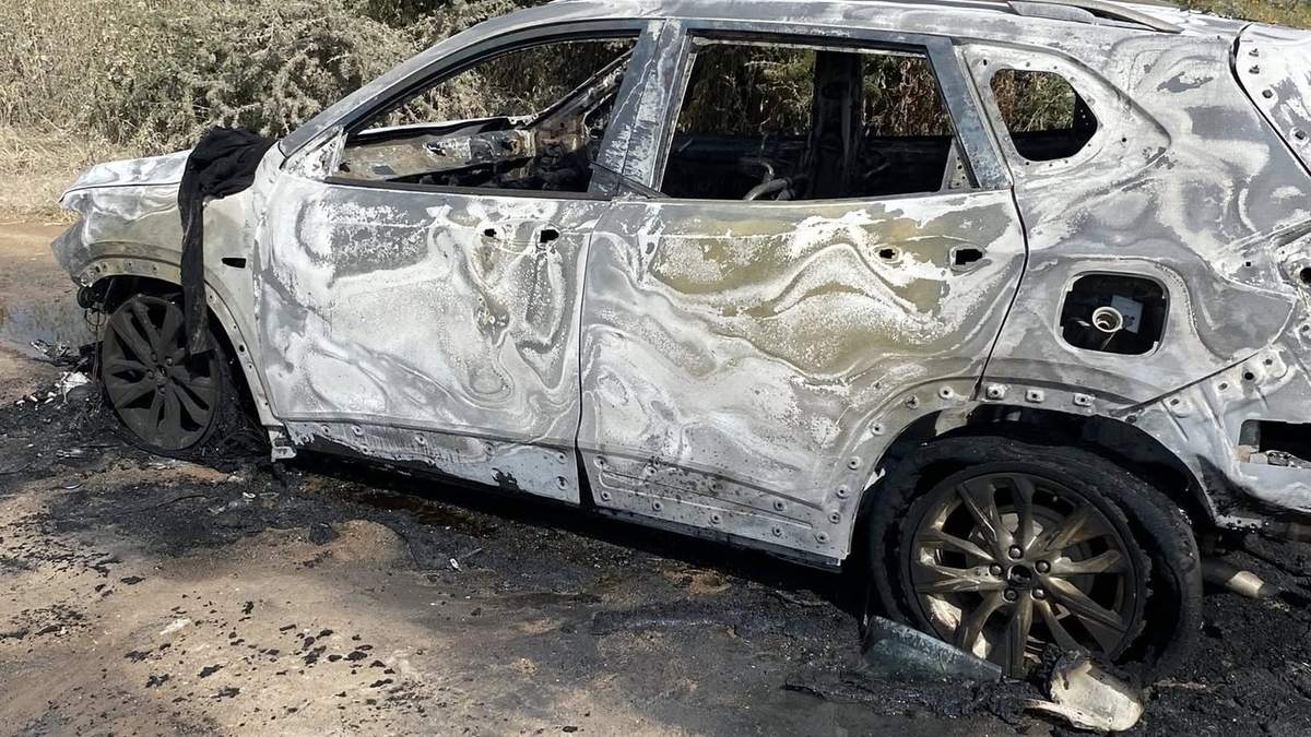 Vehículo incendiado