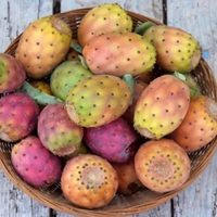 Con este fruto que crece tan fácil en las calles: prepará esta tarta deliciosa y con masa casera