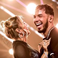 “Me indigna y me enoja”: Karol G respondió las críticas hacia Anuel AA