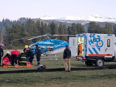 Una esquiadora se accidentó en el Cerro Chapelco y fue rescatada en helicóptero