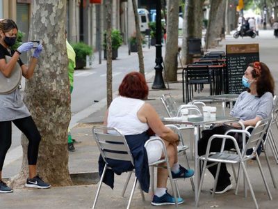 Expectativa por la apertura del 10 % de los locales gastronómicos en Madrid