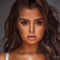 ¡Al límite! Demi Rose ¡Quedó totalmente al aire!