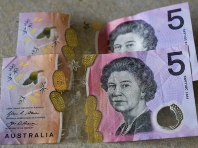 Australia elimina a la monarquía británica de sus billetes