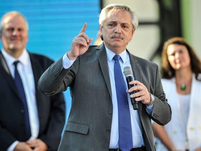 En el Día Mundial de la Salud, Alberto Fernández visitó el Instituto Malbrán