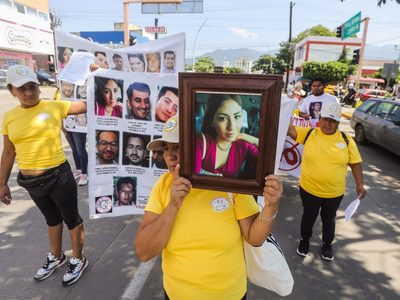 Marchan en Oaxaca por víctimas de desaparición forzada; falta localizar 536 personas