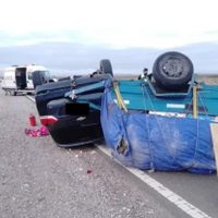 Una familia resultó con heridas leves tras volcar su auto en la ruta 237