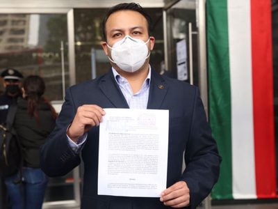 AMLO y López-Gatell ya fueron denunciados ante la FGR por estos delitos